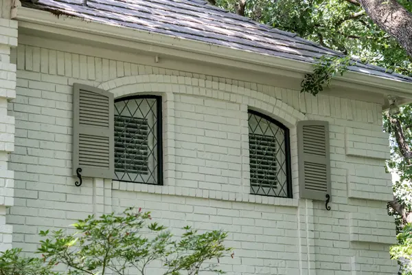 Eyebrow Windows with Diamond Lead Glass Panes