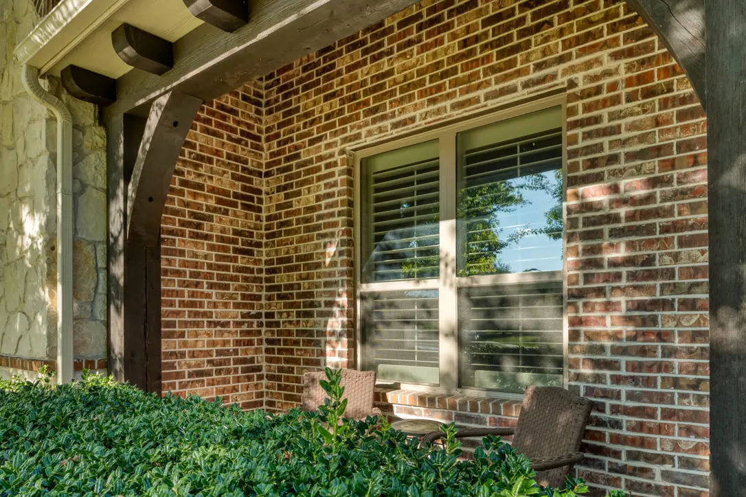 Twin Single Hung Unit