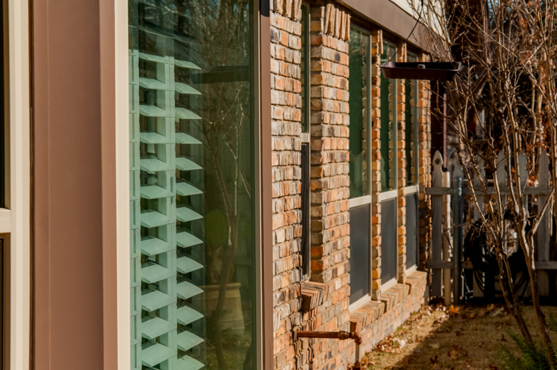 brennan-traditions-bay-window-sideview