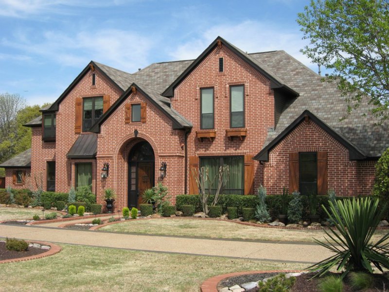 bronze-brennan-traditions-vinyl-windows