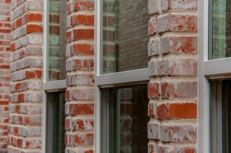 single-hungle-windows-with-aluminum