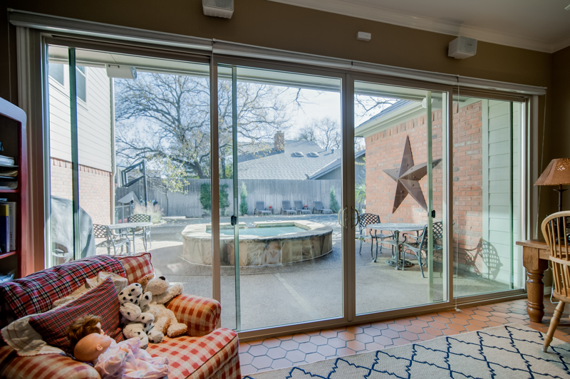 nt-sliding-door-with-kitchen-view