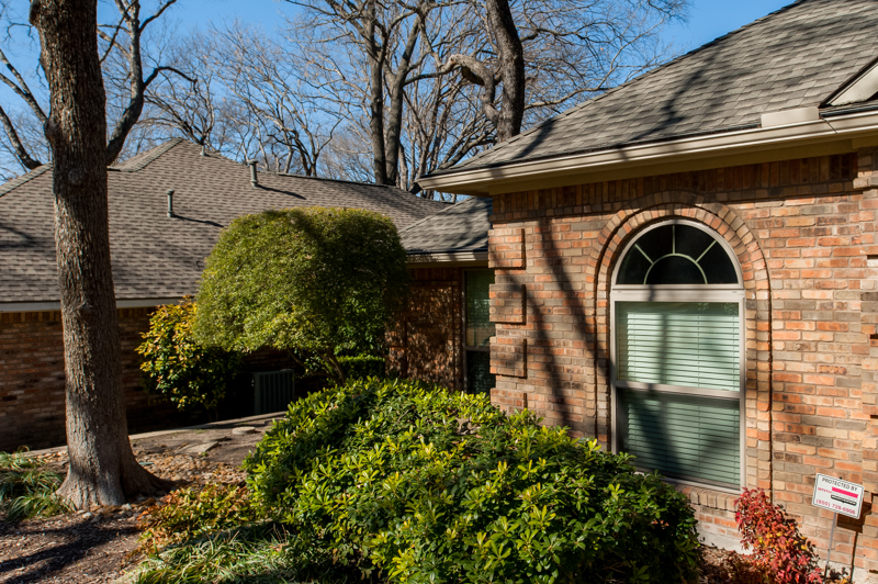 brennan-traditions-single-hung-specialty-window-side-view