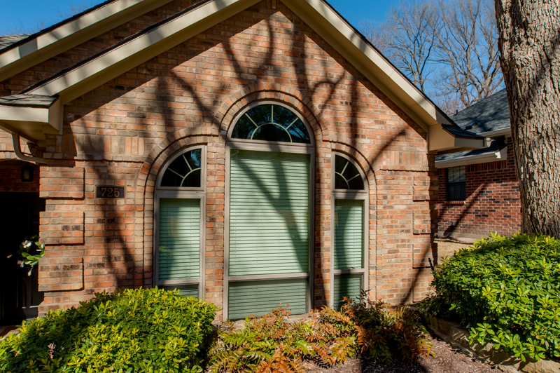 brennan-traditions-specialty-single-hung