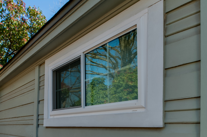 brennan-traditions-sliding-door-grid-window