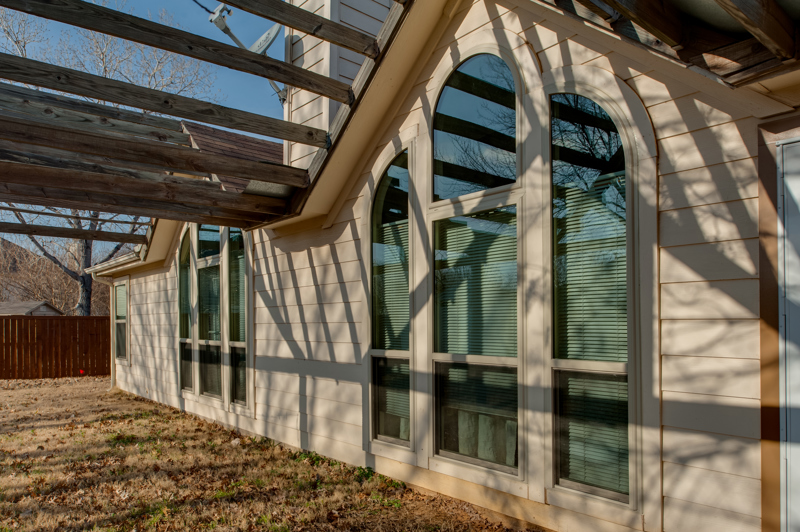 brennan-traditions-18-window-specialty-window