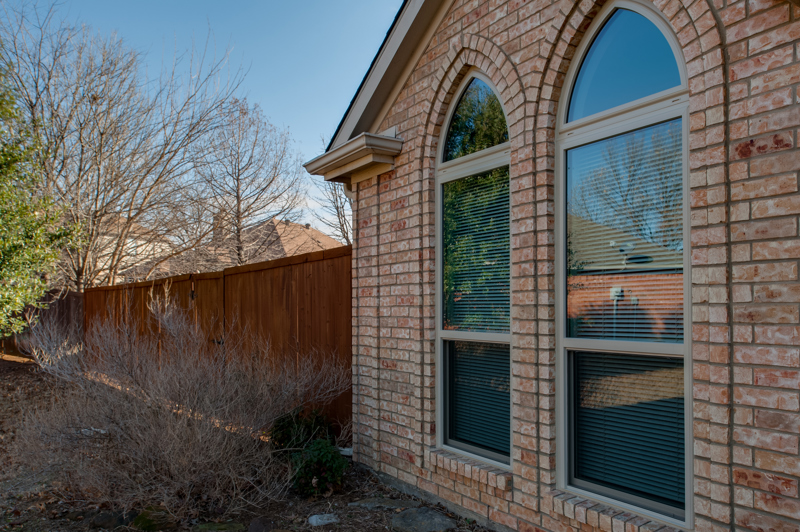 brennan-traditions-specialty-double-single-hung-window