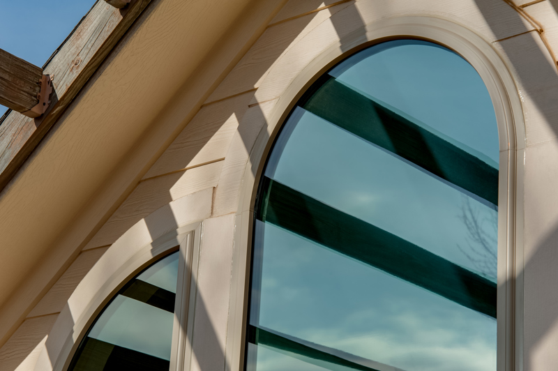 brennan-traditions-specialty-oval-shaped-window