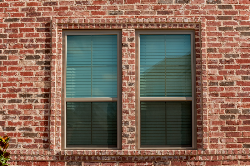 brennan-traditions-clay-vinyl-single-hung-window