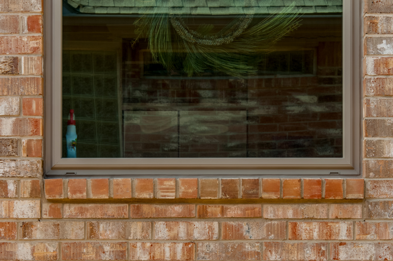 brennan-traditions-single-hung-close-up