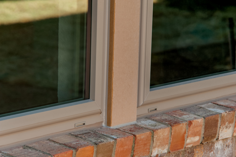 brennan-traditions-window-with-single-hung-close-up