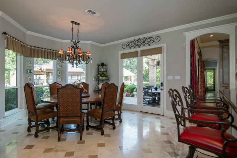 brennan-traditions-kitchen-view-of-white-trim-windows