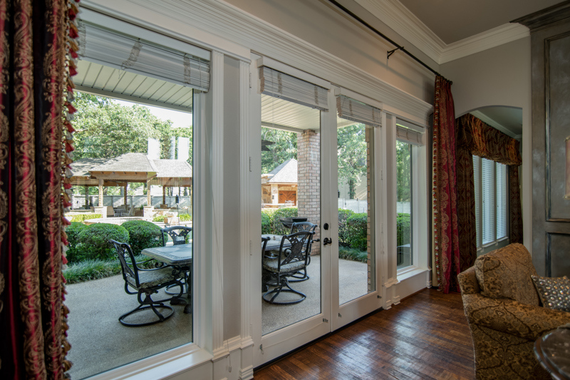 brennan-traditions-living-room-with-patio-view-with-white-trim