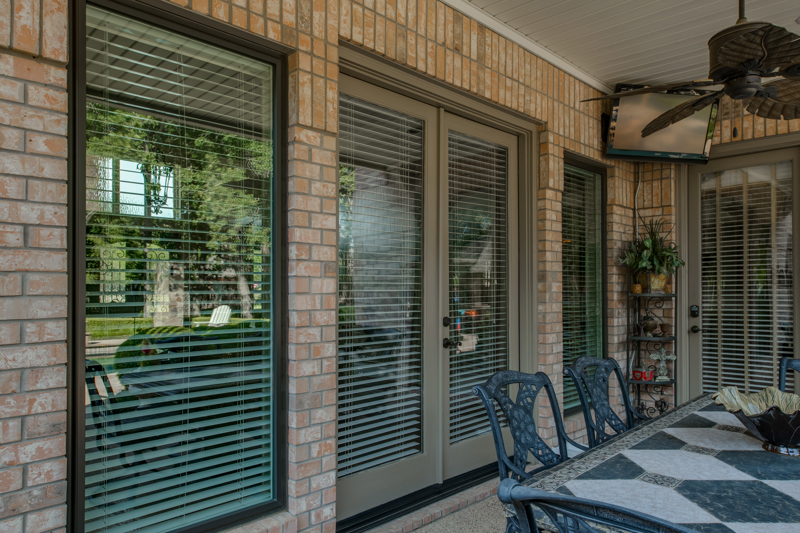 brennan-traditions-patio-windows-close-up
